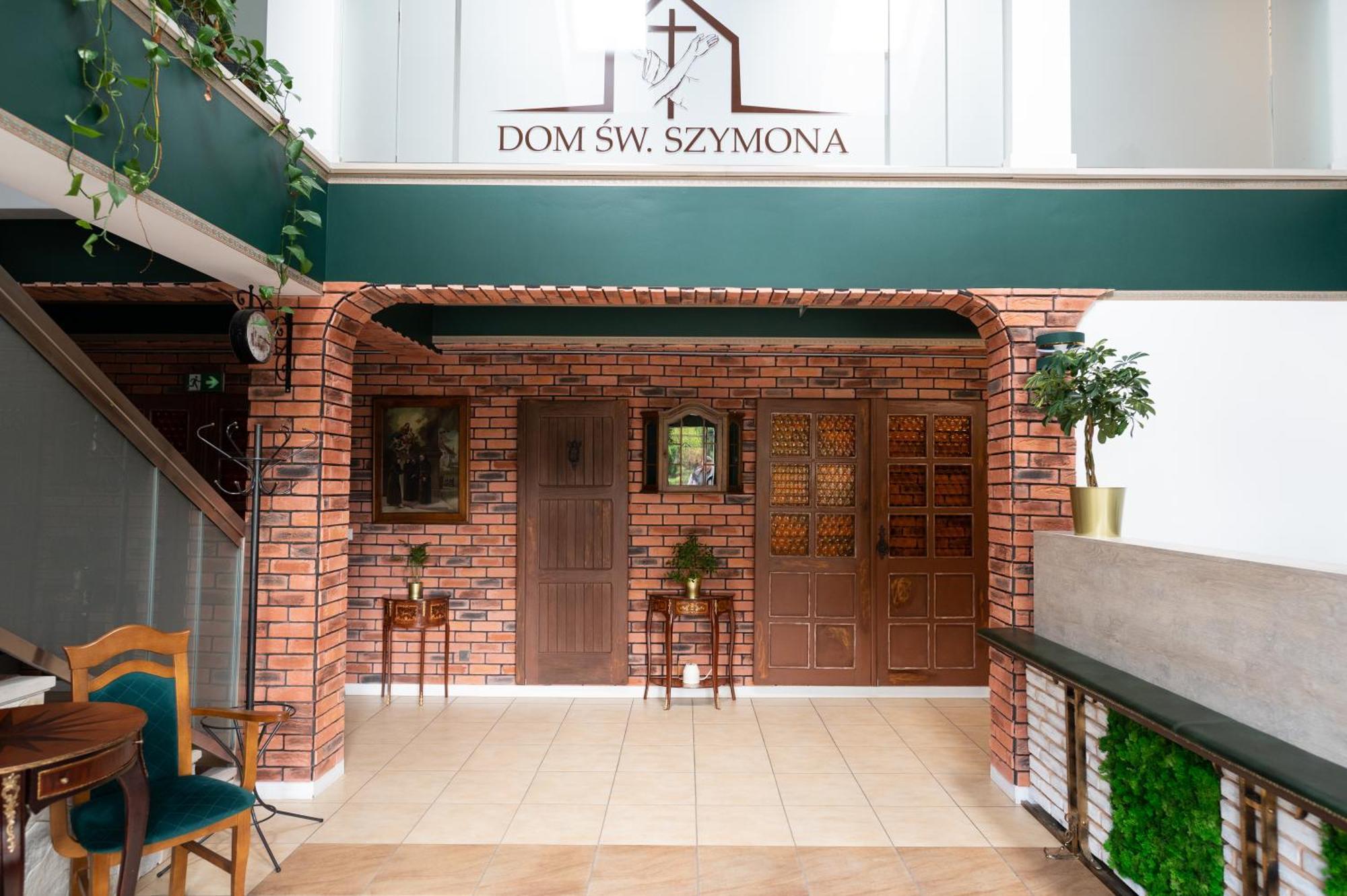 Pokoje Goscinne Dom Sw. Szymona Krasków Εξωτερικό φωτογραφία