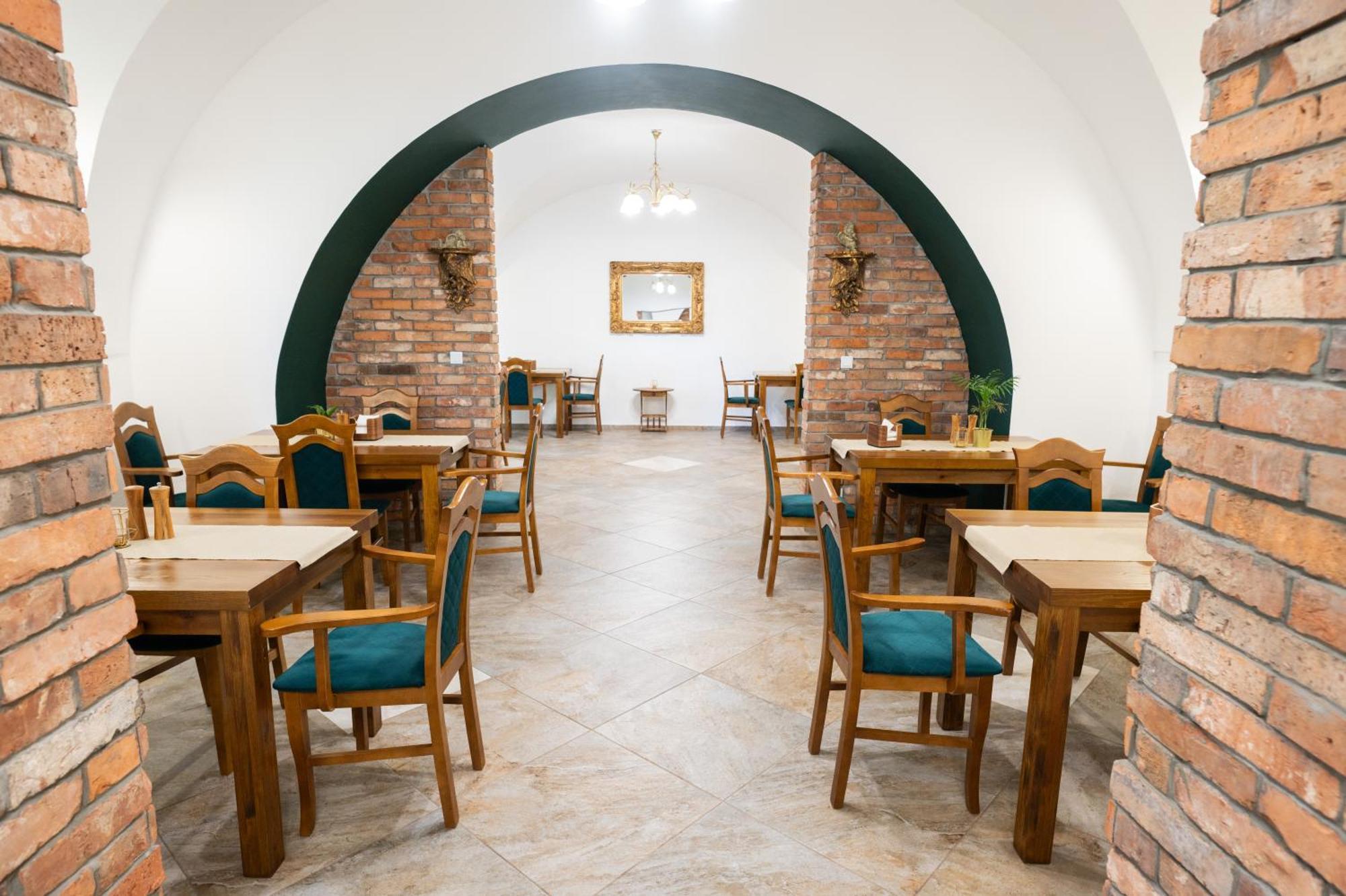 Pokoje Goscinne Dom Sw. Szymona Krasków Εξωτερικό φωτογραφία