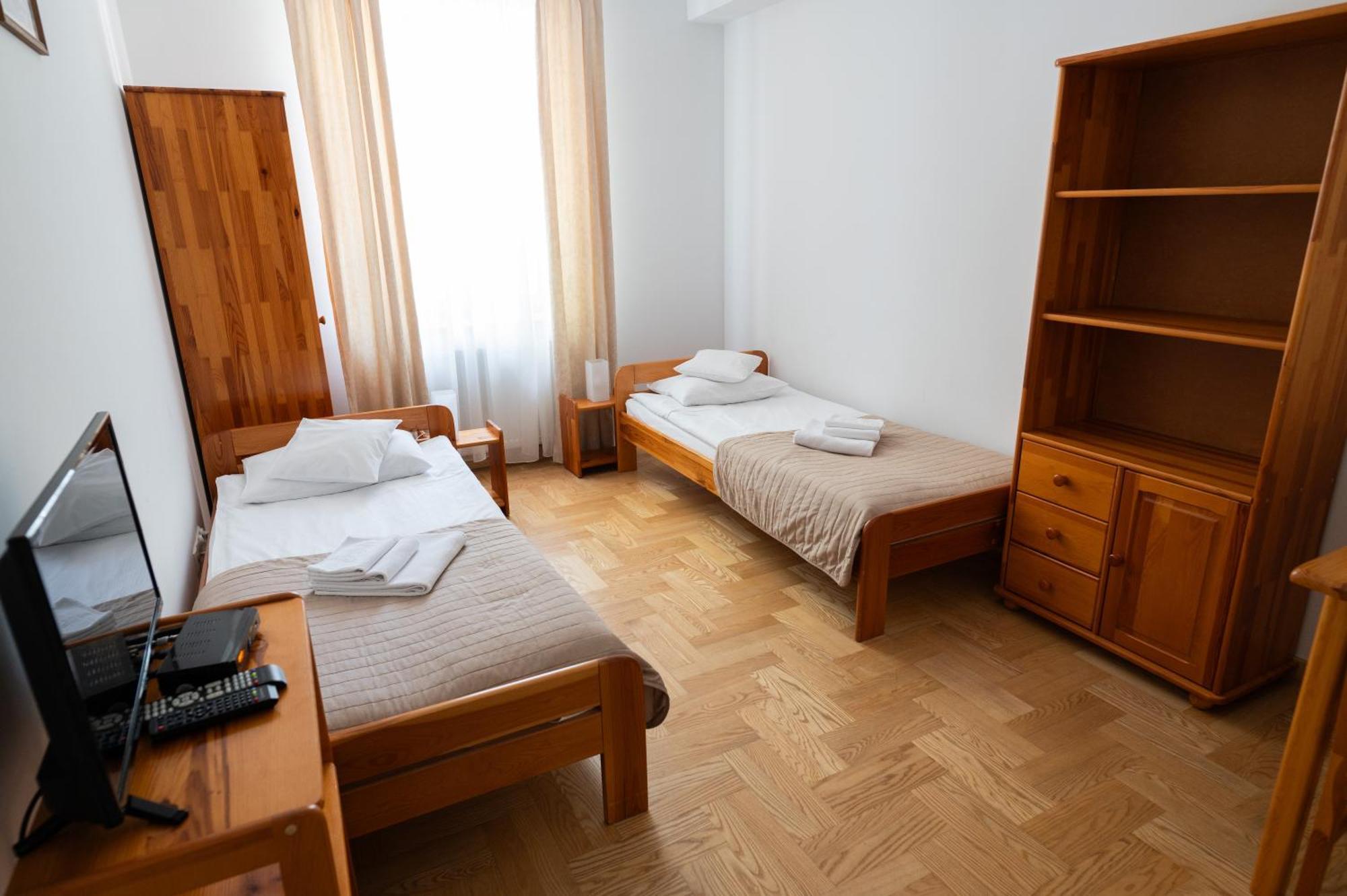Pokoje Goscinne Dom Sw. Szymona Krasków Εξωτερικό φωτογραφία